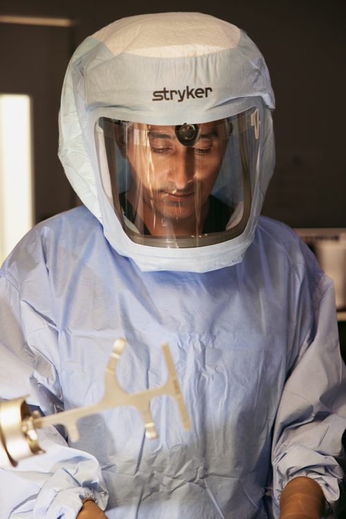 ROSA System robotic assisted surgery assistant navigation unit showing real-time tracking and precision guidance for hip and knee replacement surgery in Montreal
